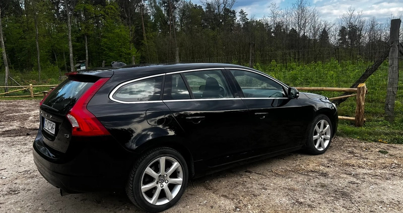 Volvo V60 cena 52900 przebieg: 199050, rok produkcji 2015 z Olsztyn małe 46